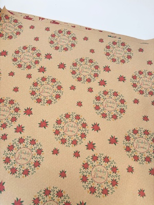 “Nadolig Llawen Wreath” (wrapping paper)