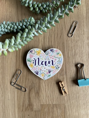 65Mm wooden heart magnet – Nan